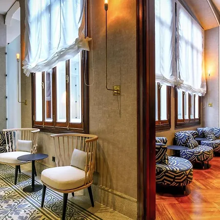 ホテル Boutique Cordial Plaza Mayor De Santa Ana 4*